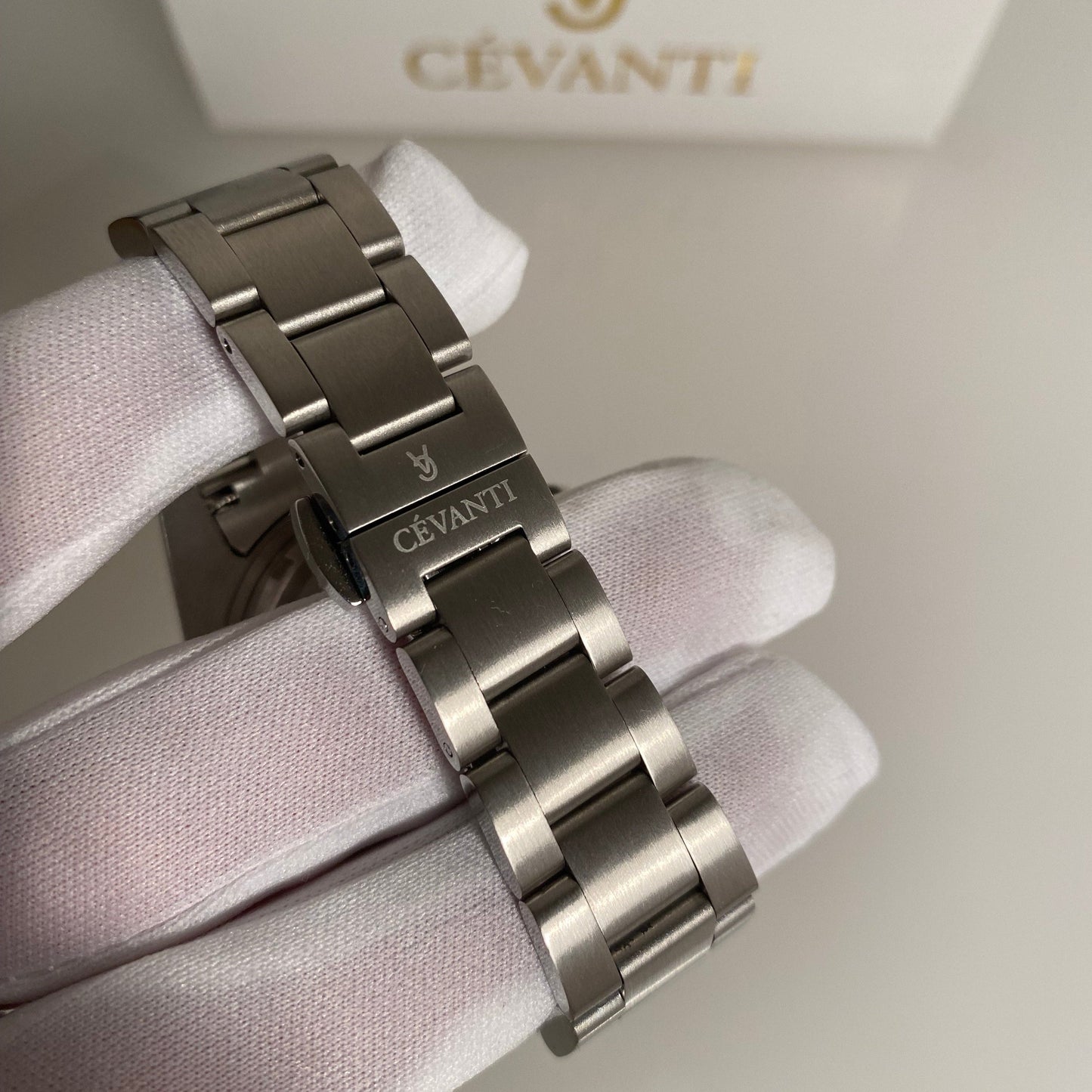 CÉVANTI Imperium Silver Black